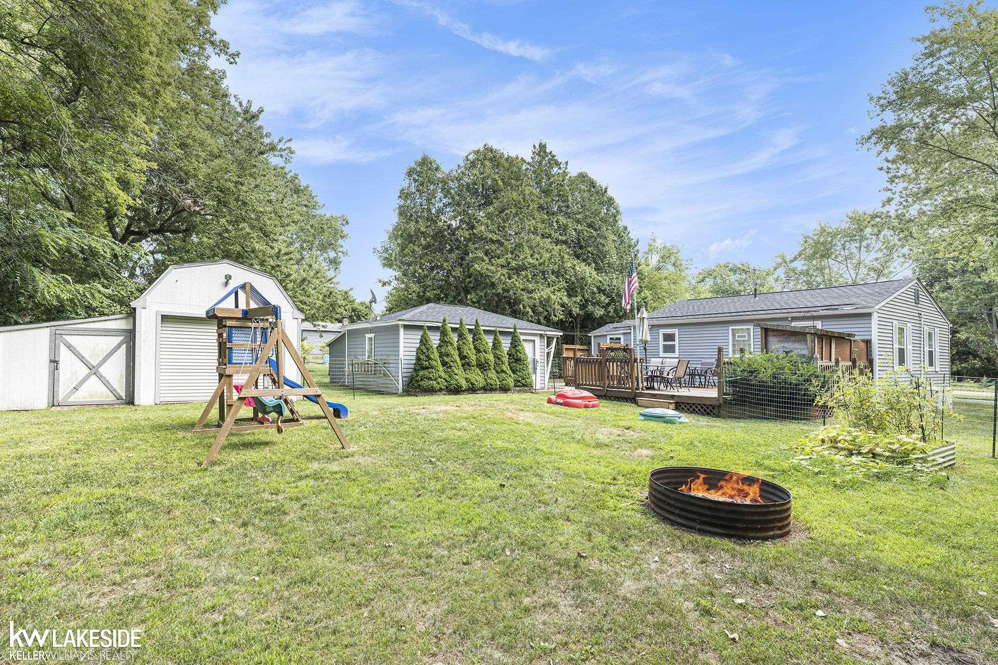 2720 Buckner Road Lake Orion, MI 48362 - Photo 16 of 20 50185674-37c96496-3eb1-491d-a15e-169b7f7a4c7f.JPG