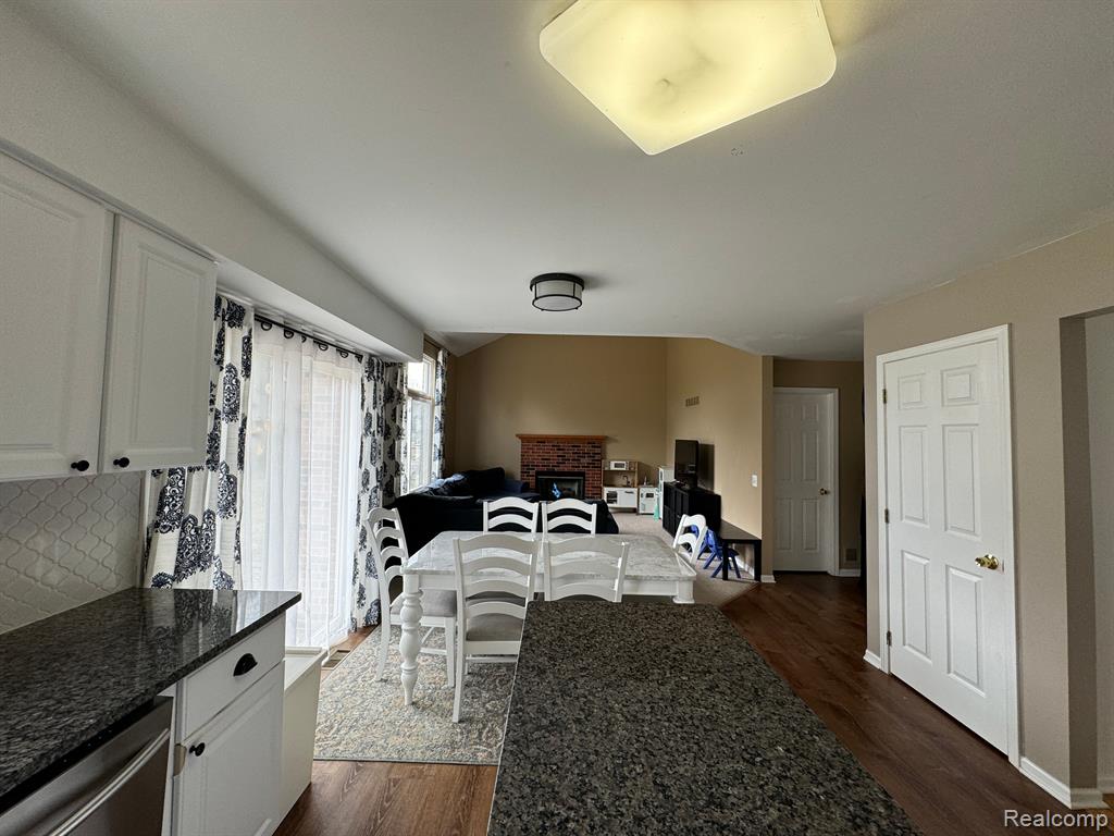 1675 Dunston Road Canton, MI 48188 - Photo 11 of 21