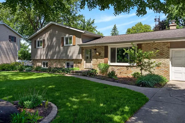 $430,000 | 2214 Steward Court, Sun Prairie, WI 53590