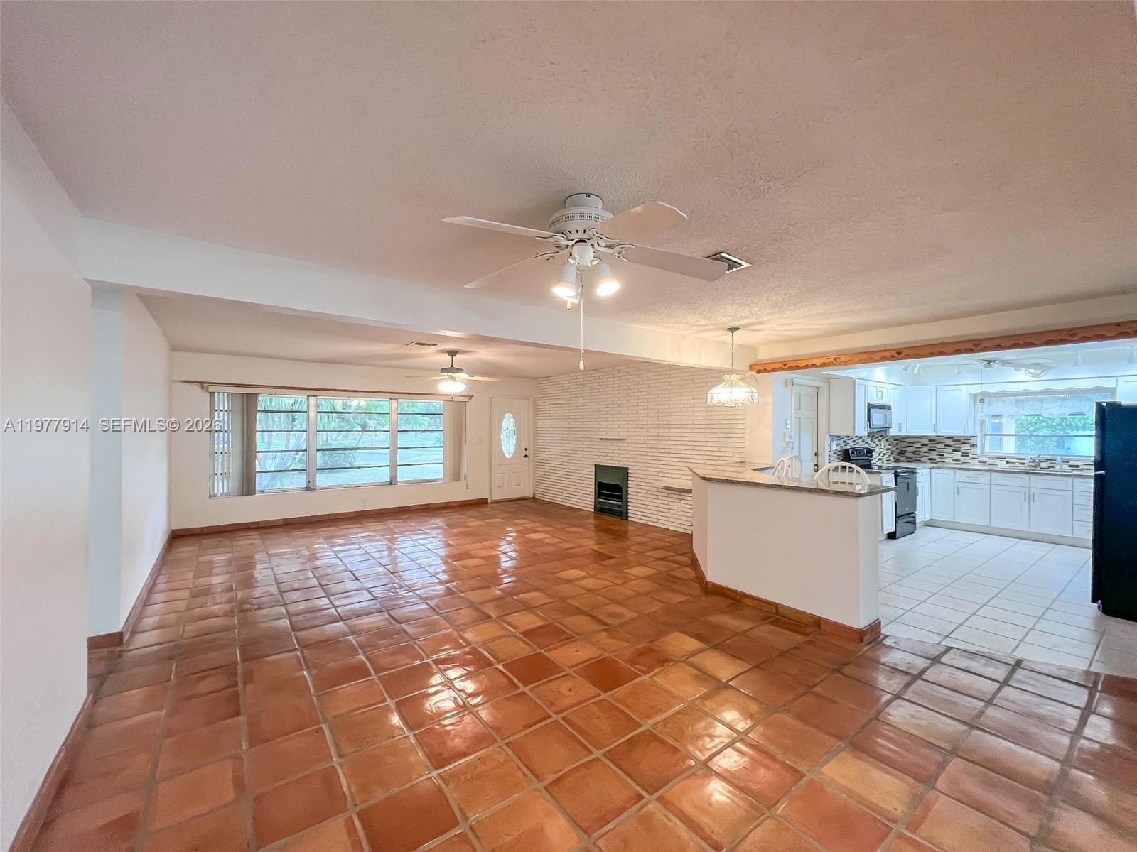 192 Southwest 62nd Terrace Plantation, FL 33317 - Photo 12 of 49