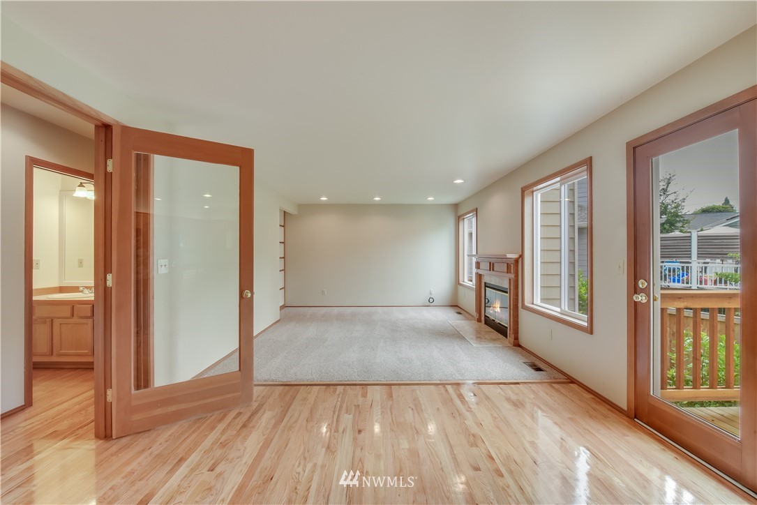 9404 217th Street Southwest Edmonds, WA 98020 - Photo 10 of 25 Gallery Image 10