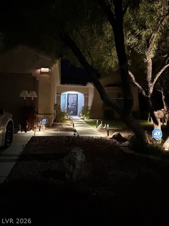 $2,000 | 2328 Great Elk Drive, Henderson, NV 89052