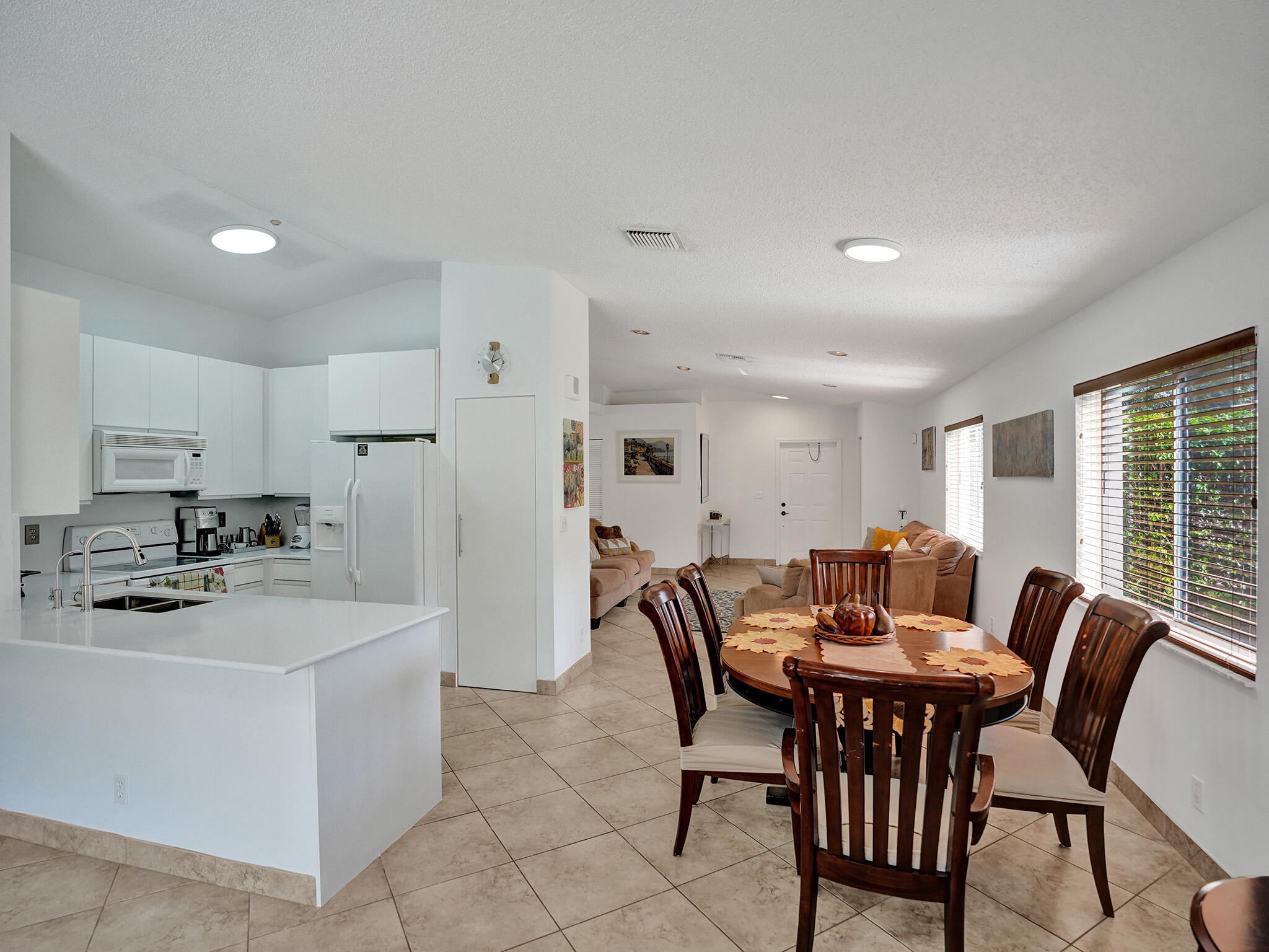 1245 Southwest 46th Way Deerfield Beach, FL 33442 - Photo 18 of 38 DSC06522