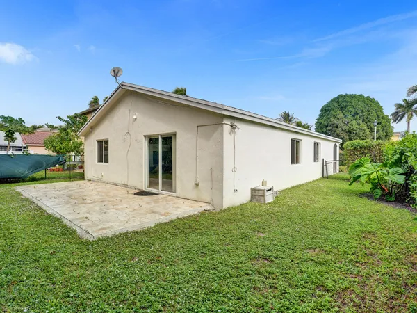 $3,600 | 1245 Southwest 46th Way, Deerfield Beach, FL 33442