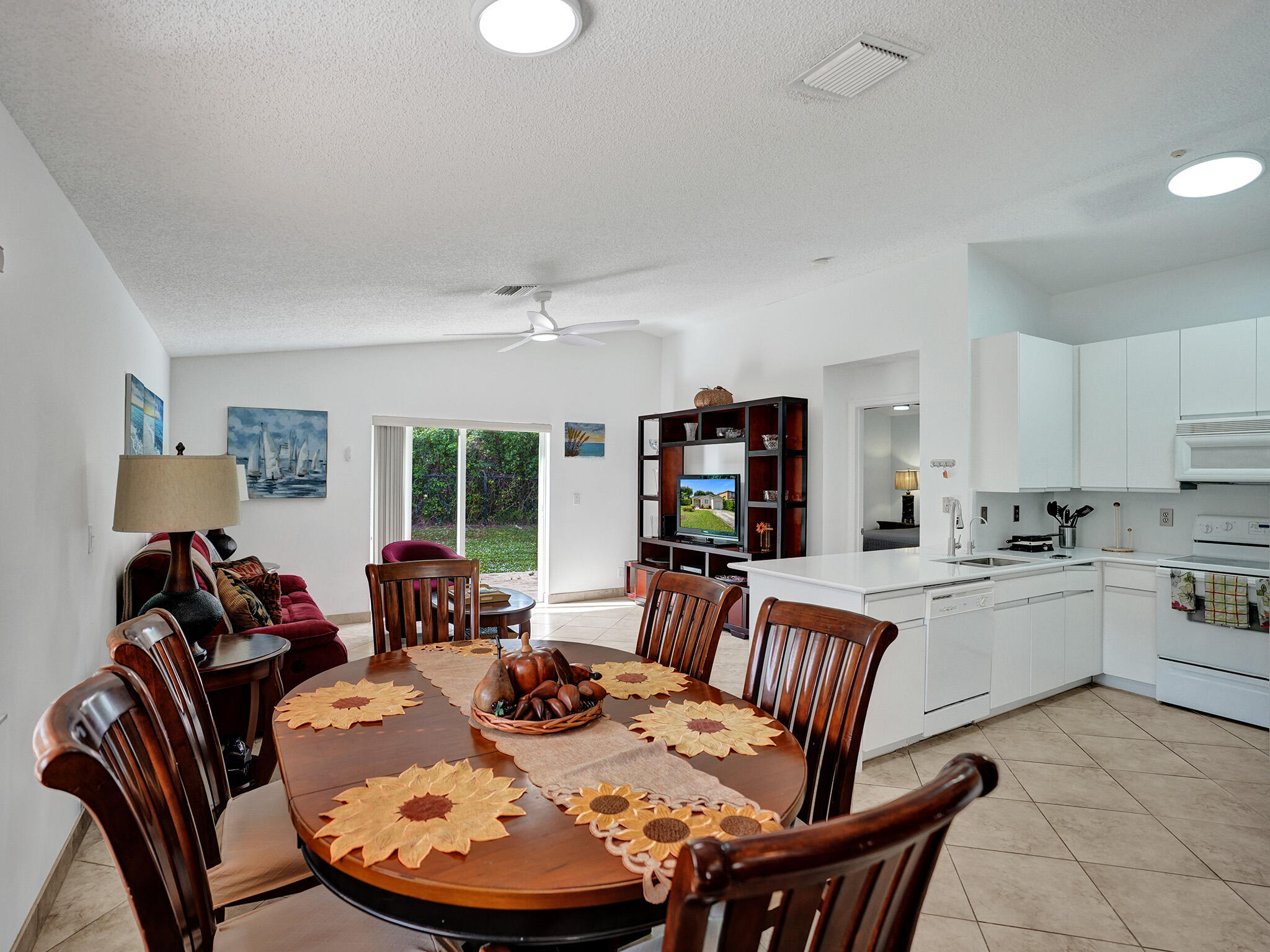 1245 Southwest 46th Way Deerfield Beach, FL 33442 - Photo 10 of 38 DSC06498