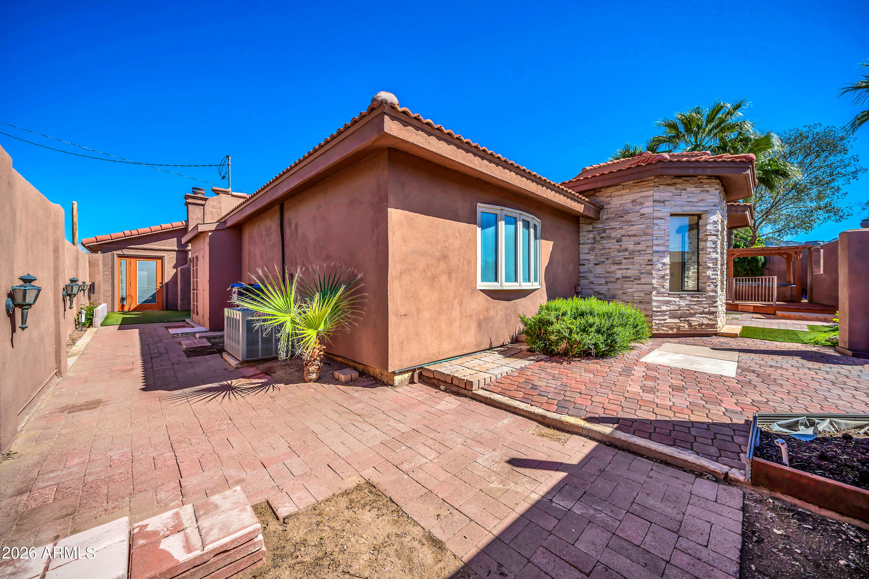 1450 East Royal Palm Road Phoenix, AZ 85020 - Photo 67 of 72 1450 E Royal Palm Rd-51