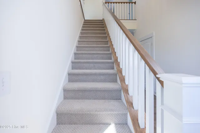 $384,900 | 101 Sunny Acres Lane, Clinton, NC 28328