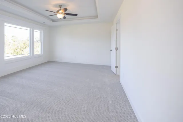 $384,900 | 101 Sunny Acres Lane, Clinton, NC 28328