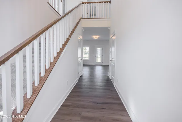 $384,900 | 101 Sunny Acres Lane, Clinton, NC 28328