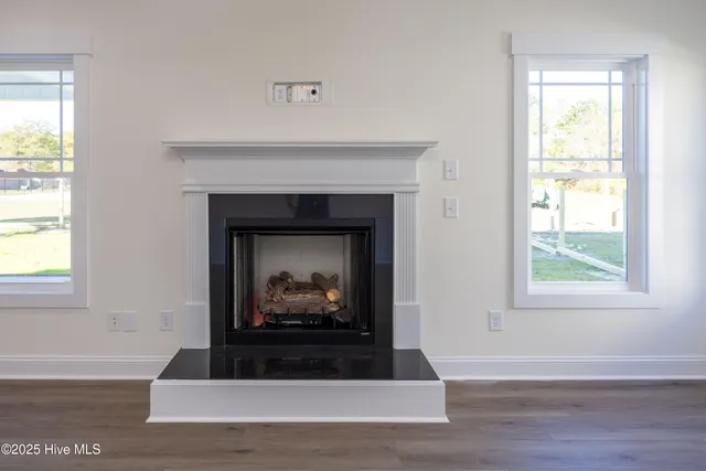 $384,900 | 101 Sunny Acres Lane, Clinton, NC 28328