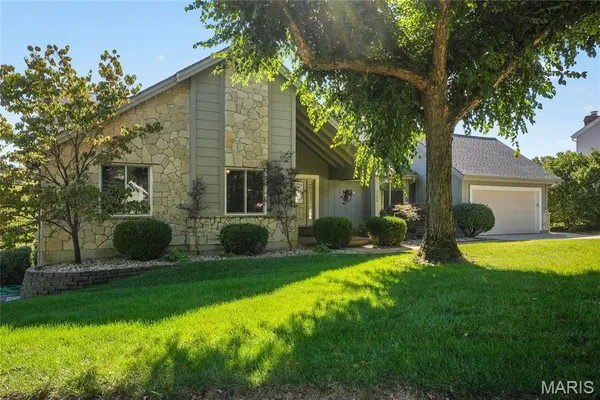 $710,000 | 2508 Peppermill Lake Court, Chesterfield, MO 63005