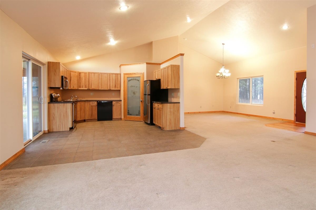 225 Beeman Road Usk, WA 99180 - Photo 3 of 50