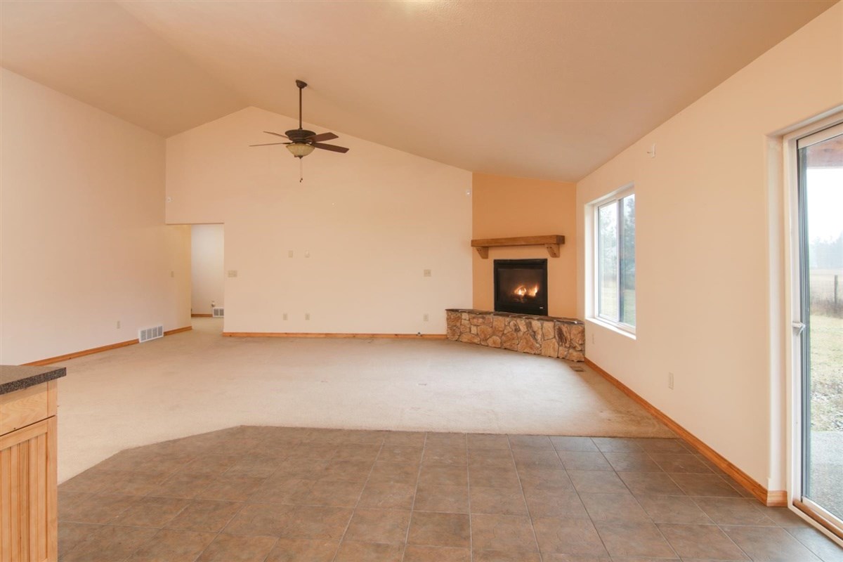 225 Beeman Road Usk, WA 99180 - Photo 7 of 50
