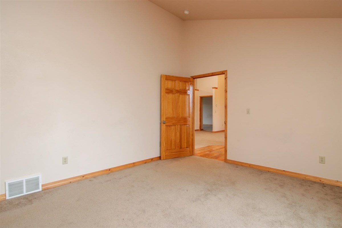 225 Beeman Road Usk, WA 99180 - Photo 9 of 50