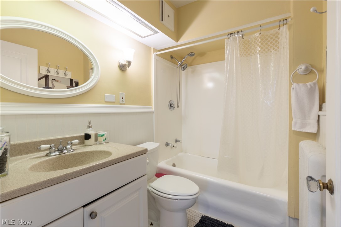3840 Kirkwood Road Cleveland, OH 44121 - Photo 13 of 31