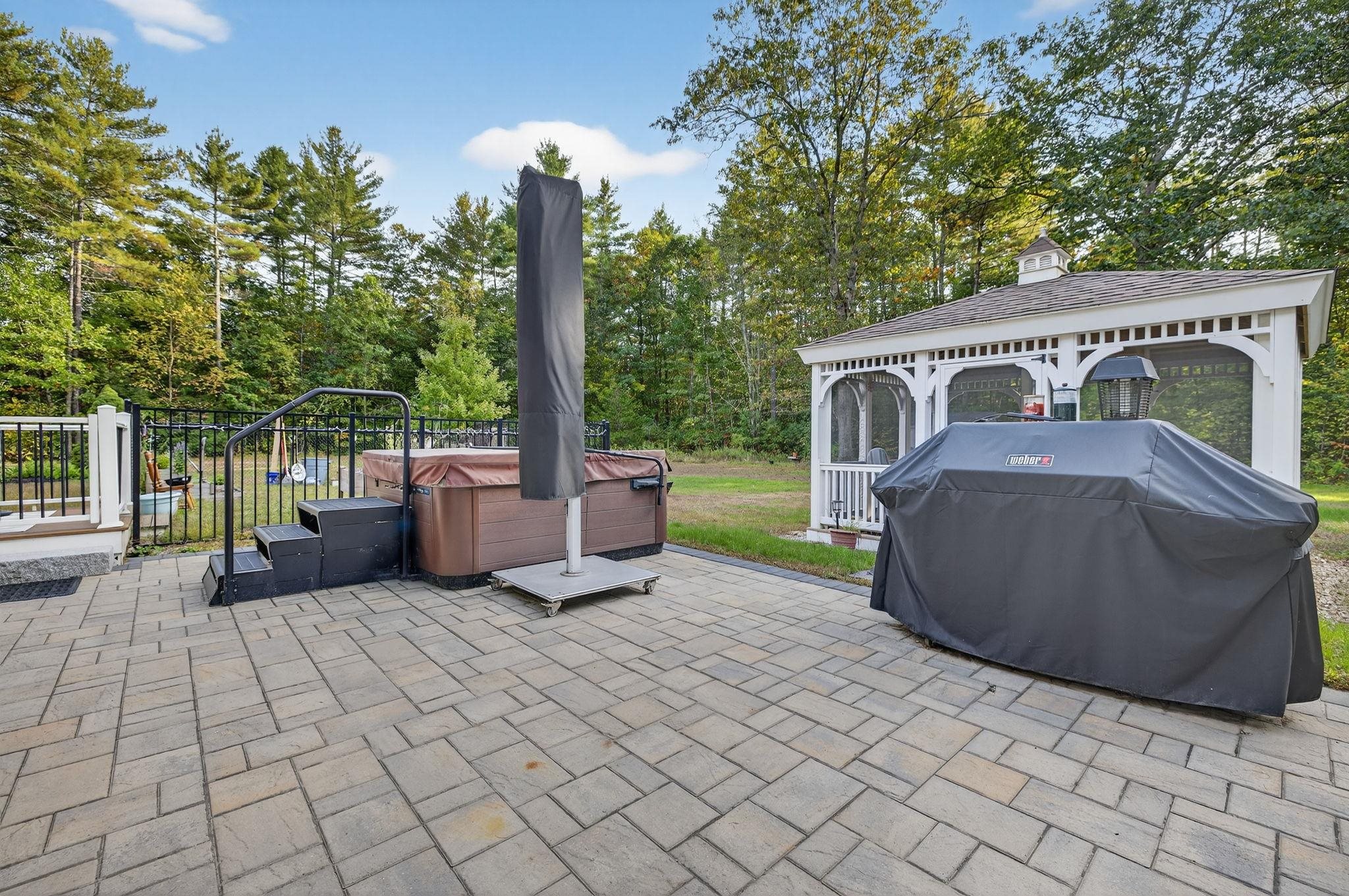 23 Old Town Road Weare, NH 03281 - Photo 7 of 59