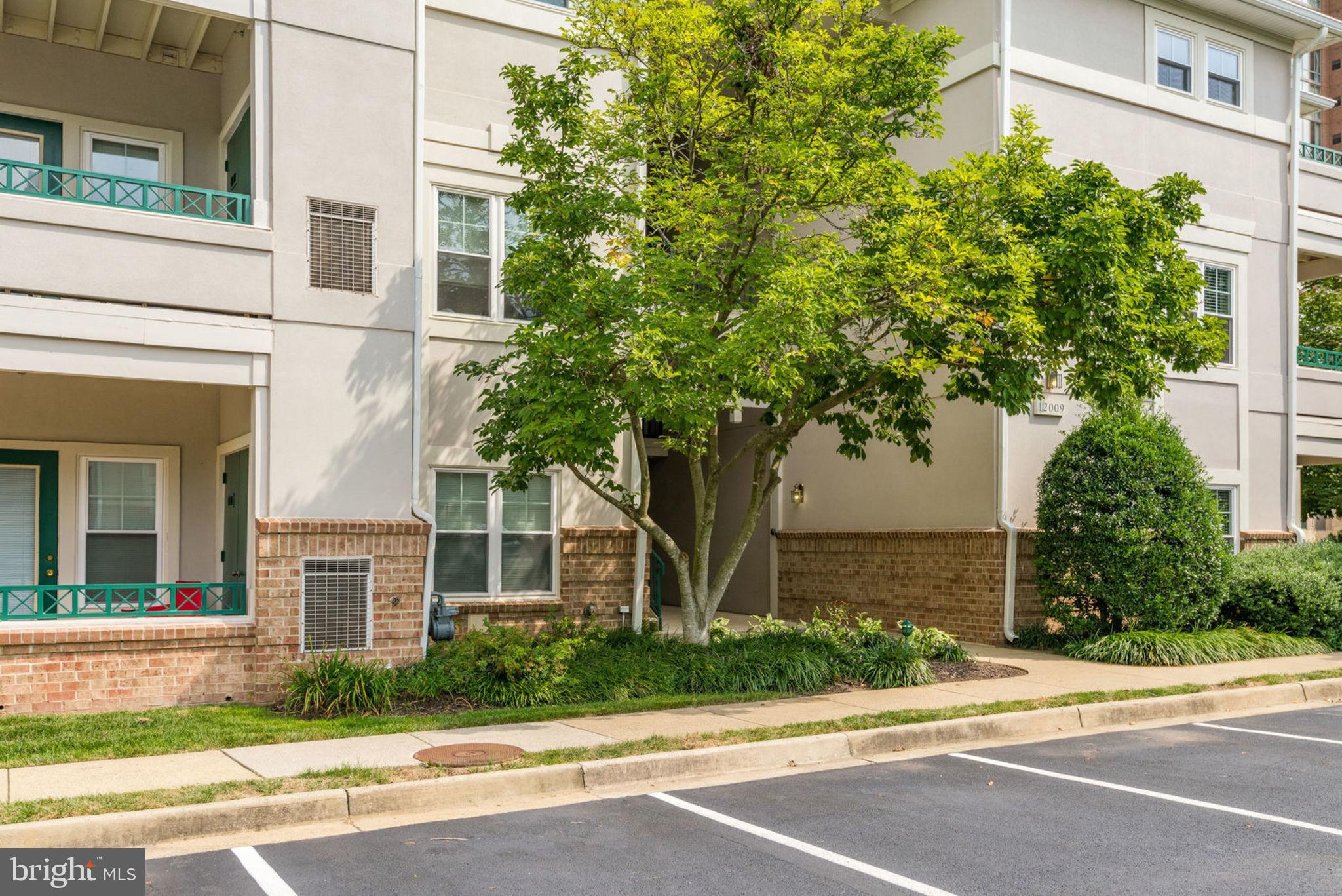 12009 Taliesin Place, Unit 23 Reston, VA 20190 - Photo 2 of 34