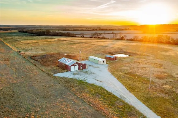 $199,785 | 30432 1150 Road, Kincaid, KS 66039