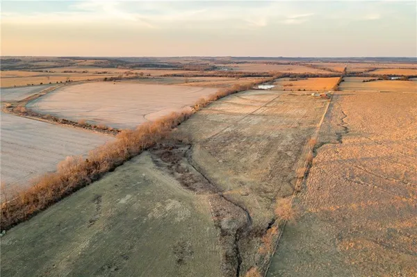 $199,785 | 30432 1150 Road, Kincaid, KS 66039