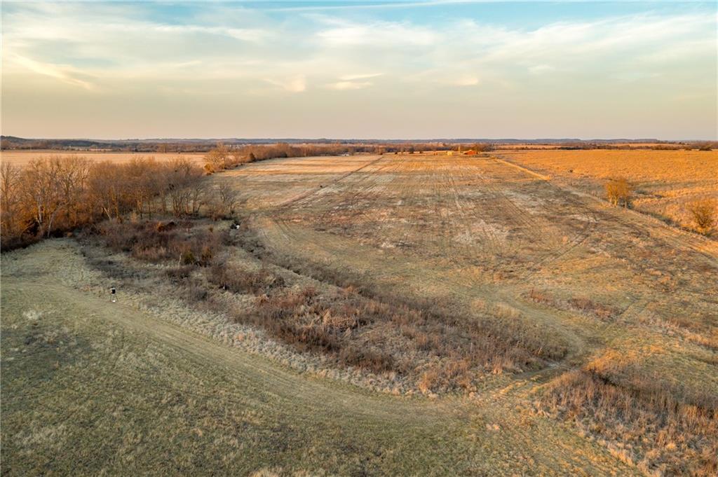 30432 1150 Road Kincaid, KS 66039 - Photo 19 of 92