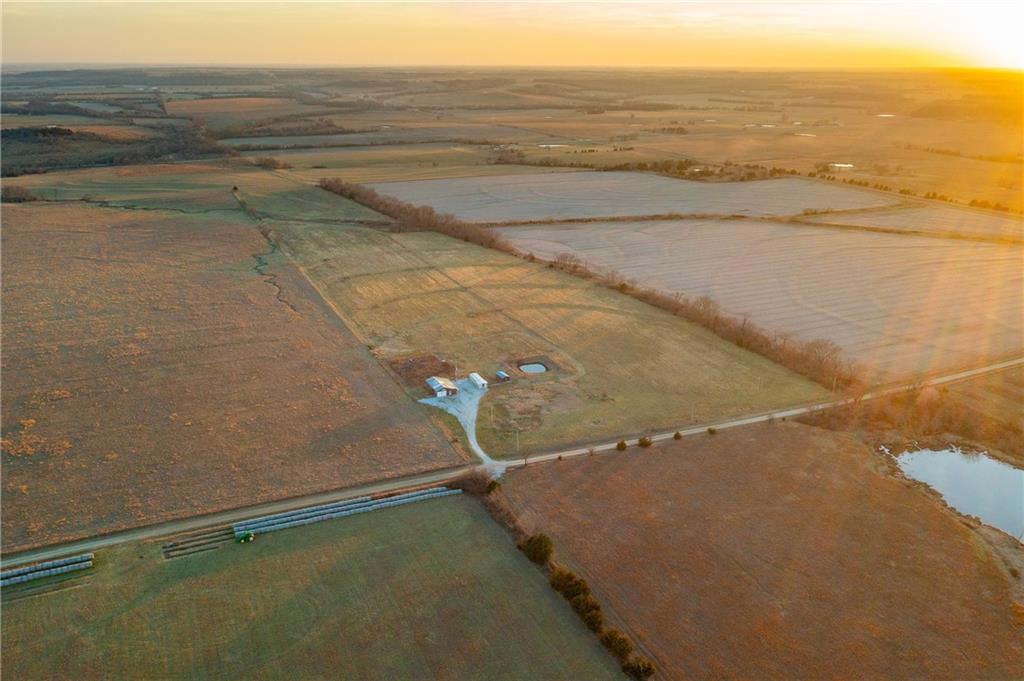 30432 1150 Road Kincaid, KS 66039 - Photo 20 of 92