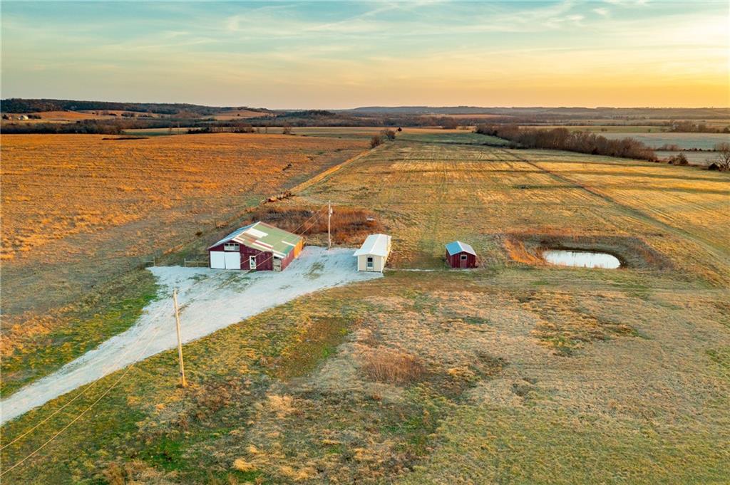 30432 1150 Road Kincaid, KS 66039 - Photo 2 of 92