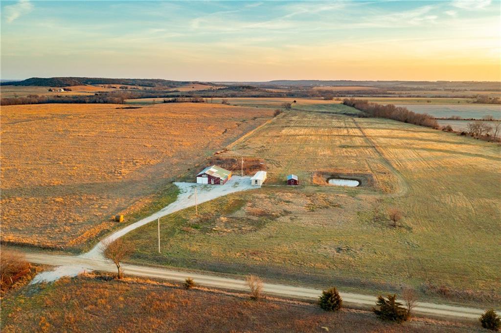 30432 1150 Road Kincaid, KS 66039 - Photo 23 of 92