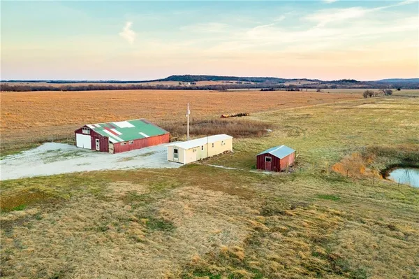 $199,785 | 30432 1150 Road, Kincaid, KS 66039