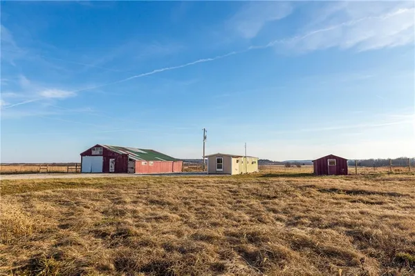 $199,785 | 30432 1150 Road, Kincaid, KS 66039
