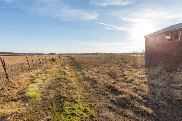 $199,785 | 30432 1150 Road, Kincaid, KS 66039