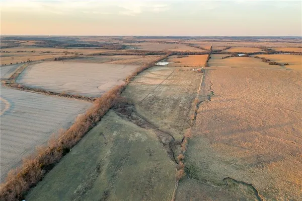 $199,785 | 30432 1150 Road, Kincaid, KS 66039