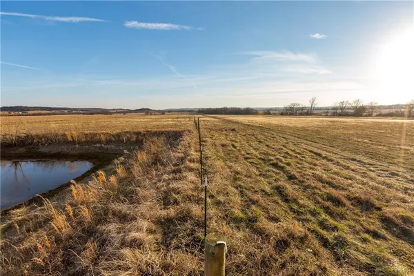 $199,785 | 30432 1150 Road, Kincaid, KS 66039