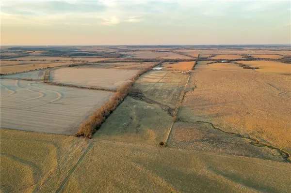 $199,785 | 30432 1150 Road, Kincaid, KS 66039