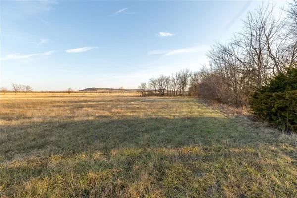 $199,785 | 30432 1150 Road, Kincaid, KS 66039