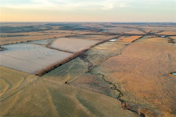 $199,785 | 30432 1150 Road, Kincaid, KS 66039