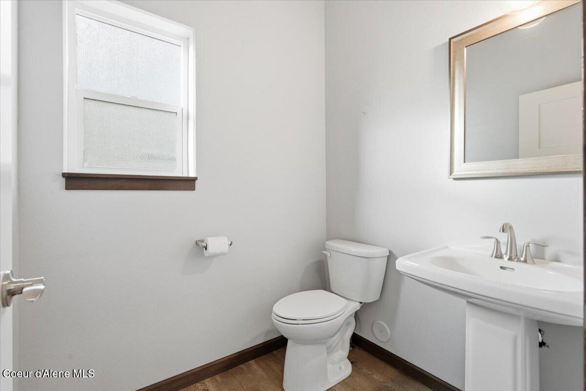 13892 North Pristine Circle Rathdrum, ID 83858 - Photo 13 of 39 Powder Room