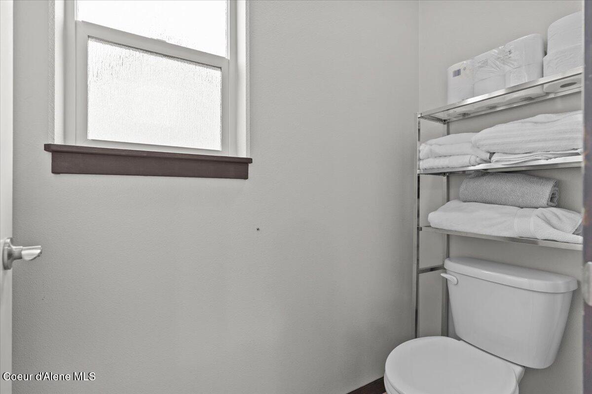 13892 North Pristine Circle Rathdrum, ID 83858 - Photo 18 of 39 16. Master Bath (3)