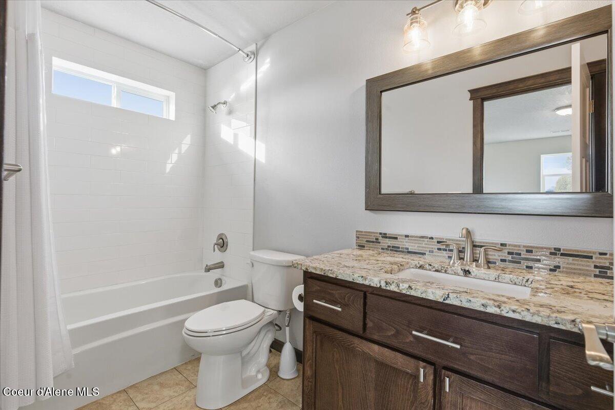 13892 North Pristine Circle Rathdrum, ID 83858 - Photo 27 of 39 Guest Bath