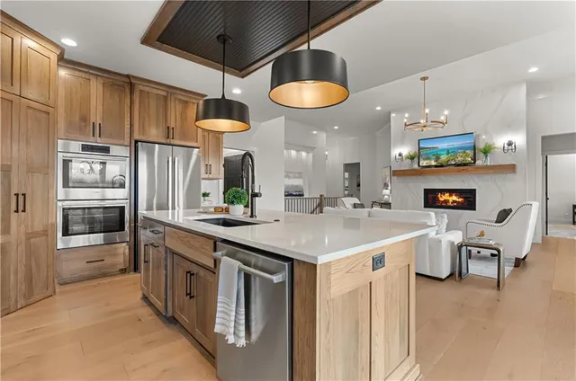 $749,000 | 8904 North Clarion Avenue, Kansas City, MO 64153