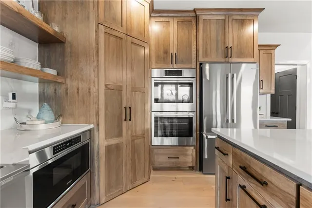 $749,000 | 8904 North Clarion Avenue, Kansas City, MO 64153