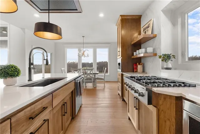 $749,000 | 8904 North Clarion Avenue, Kansas City, MO 64153