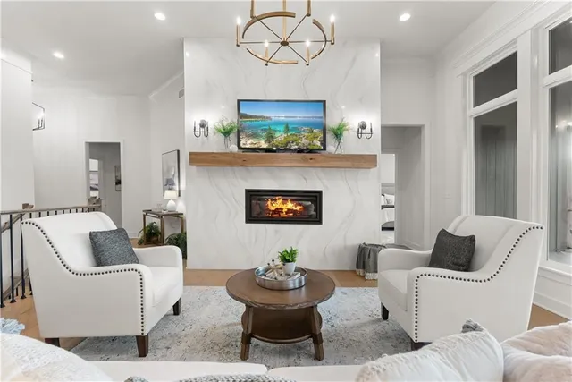 $749,000 | 8904 North Clarion Avenue, Kansas City, MO 64153