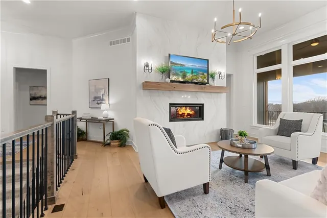 $749,000 | 8904 North Clarion Avenue, Kansas City, MO 64153