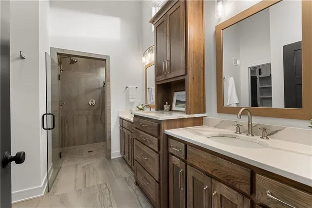 $749,000 | 8904 North Clarion Avenue, Kansas City, MO 64153