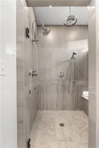 $749,000 | 8904 North Clarion Avenue, Kansas City, MO 64153