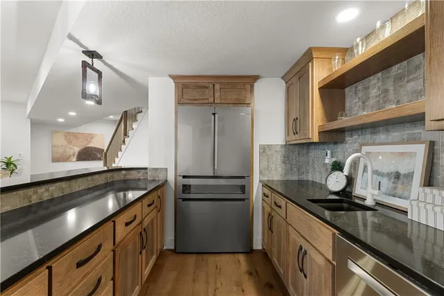 $749,000 | 8904 North Clarion Avenue, Kansas City, MO 64153