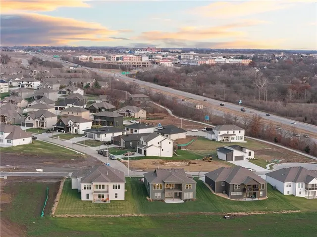 $749,000 | 8904 North Clarion Avenue, Kansas City, MO 64153