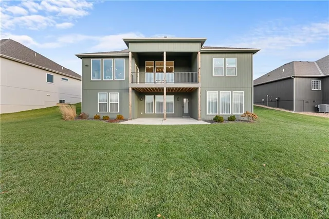 $749,000 | 8904 North Clarion Avenue, Kansas City, MO 64153