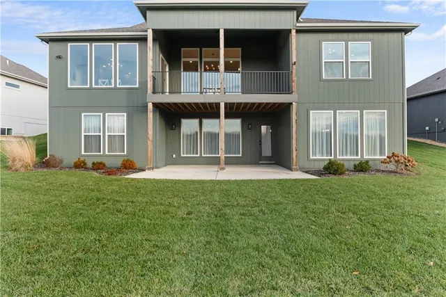 $749,000 | 8904 North Clarion Avenue, Kansas City, MO 64153