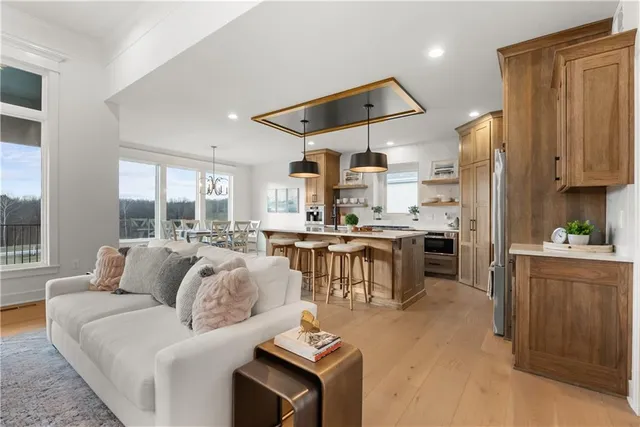 $749,000 | 8904 North Clarion Avenue, Kansas City, MO 64153